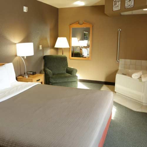 Boarders Inn And Suites By Cobblestone Hotels - Fayette Экстерьер фото
