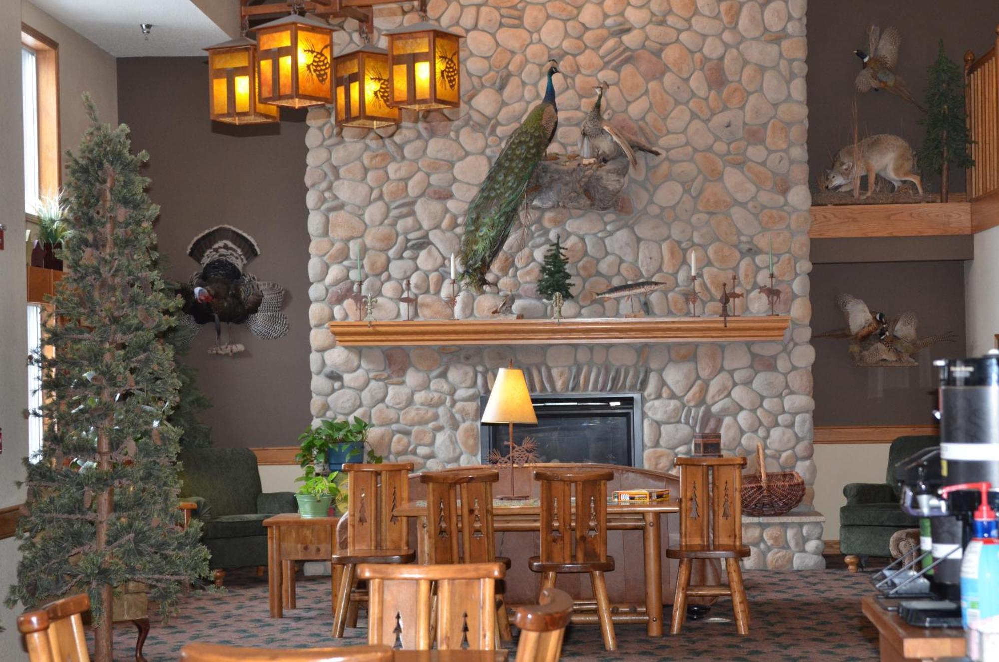Boarders Inn And Suites By Cobblestone Hotels - Fayette Экстерьер фото